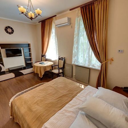 Aleksandria Hotel キエフ エクステリア 写真