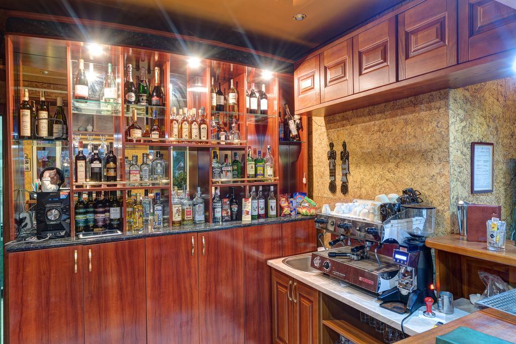 Aleksandria Hotel キエフ エクステリア 写真