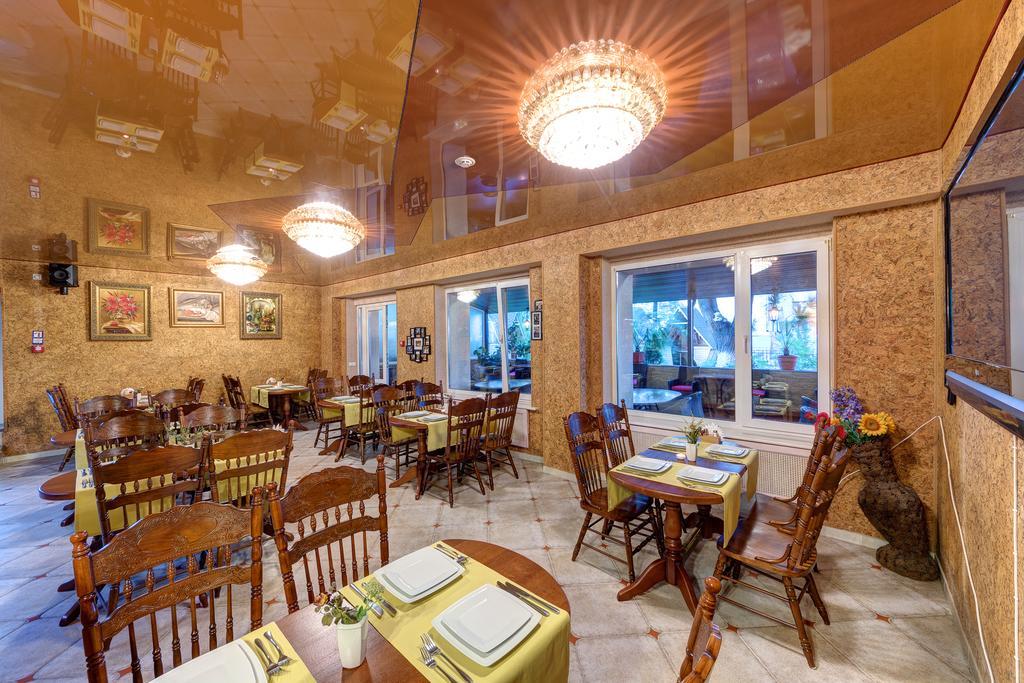 Aleksandria Hotel キエフ エクステリア 写真