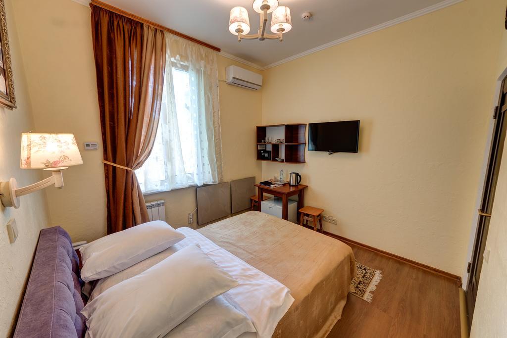 Aleksandria Hotel キエフ エクステリア 写真