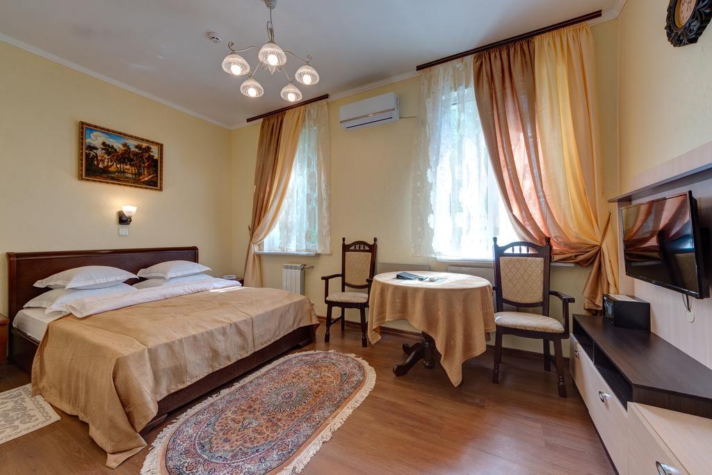Aleksandria Hotel キエフ エクステリア 写真