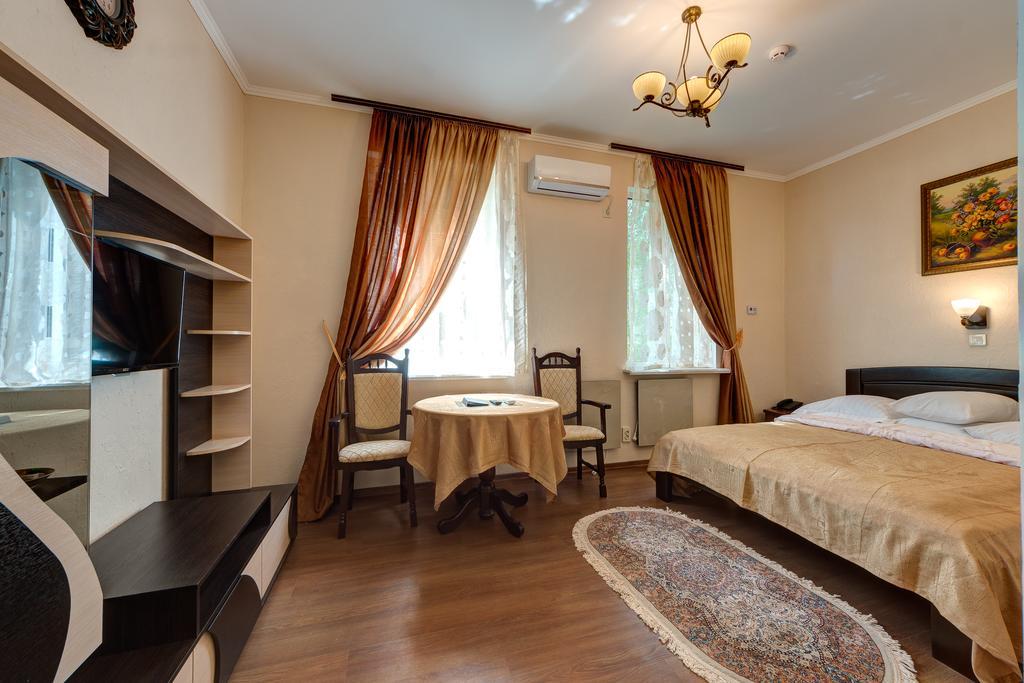 Aleksandria Hotel キエフ エクステリア 写真